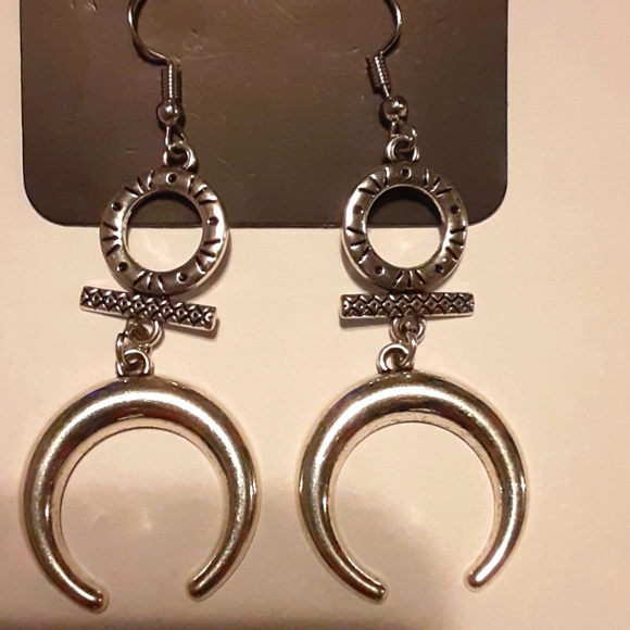 Nwt paparazzi western style dangle earrings - Picture 2 of 3